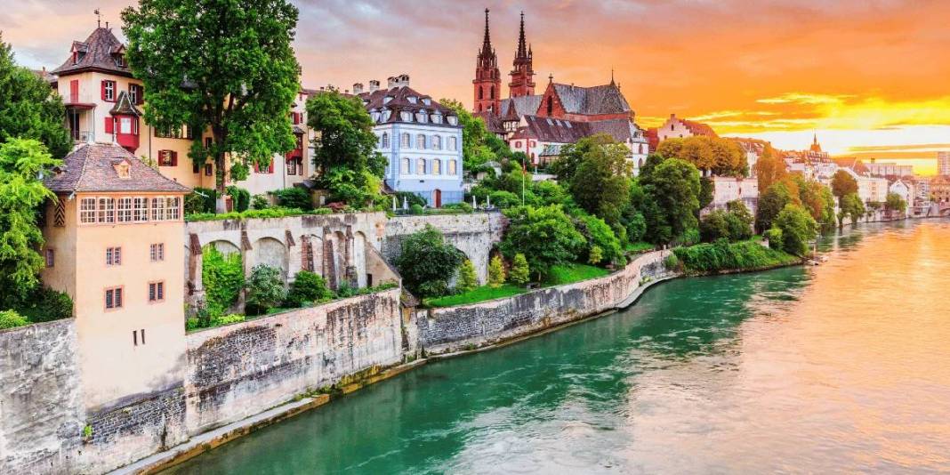 Bu ülke o kadar temiz ki çöp polisi bile var: Sıkı temizlik kurallarıyla dikkat çekiyor! 2